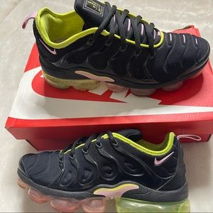 Nike Wmns Air VaporMax Plus Black 'Pink Rise' Cyber Size 8.5